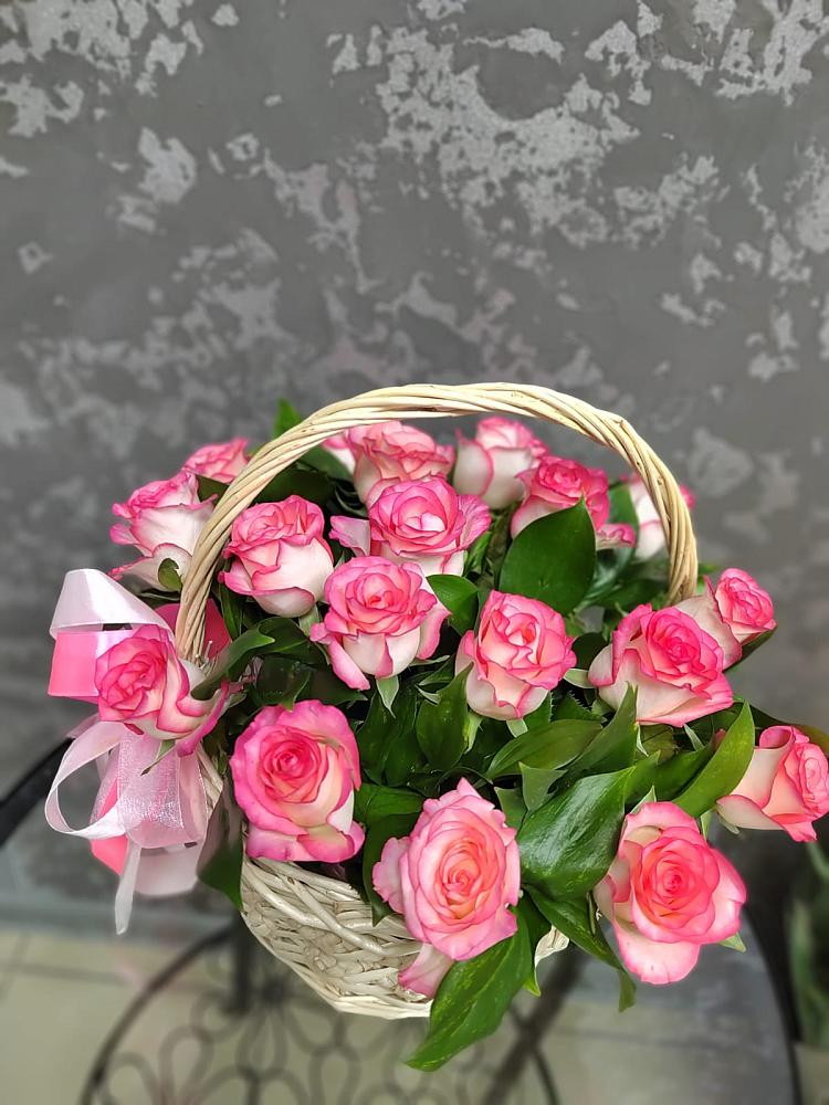 Цветочная композиция из Розы в корзине в Петино