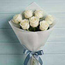 Букет 7 Белых роз Эдлесс Лав в Петино