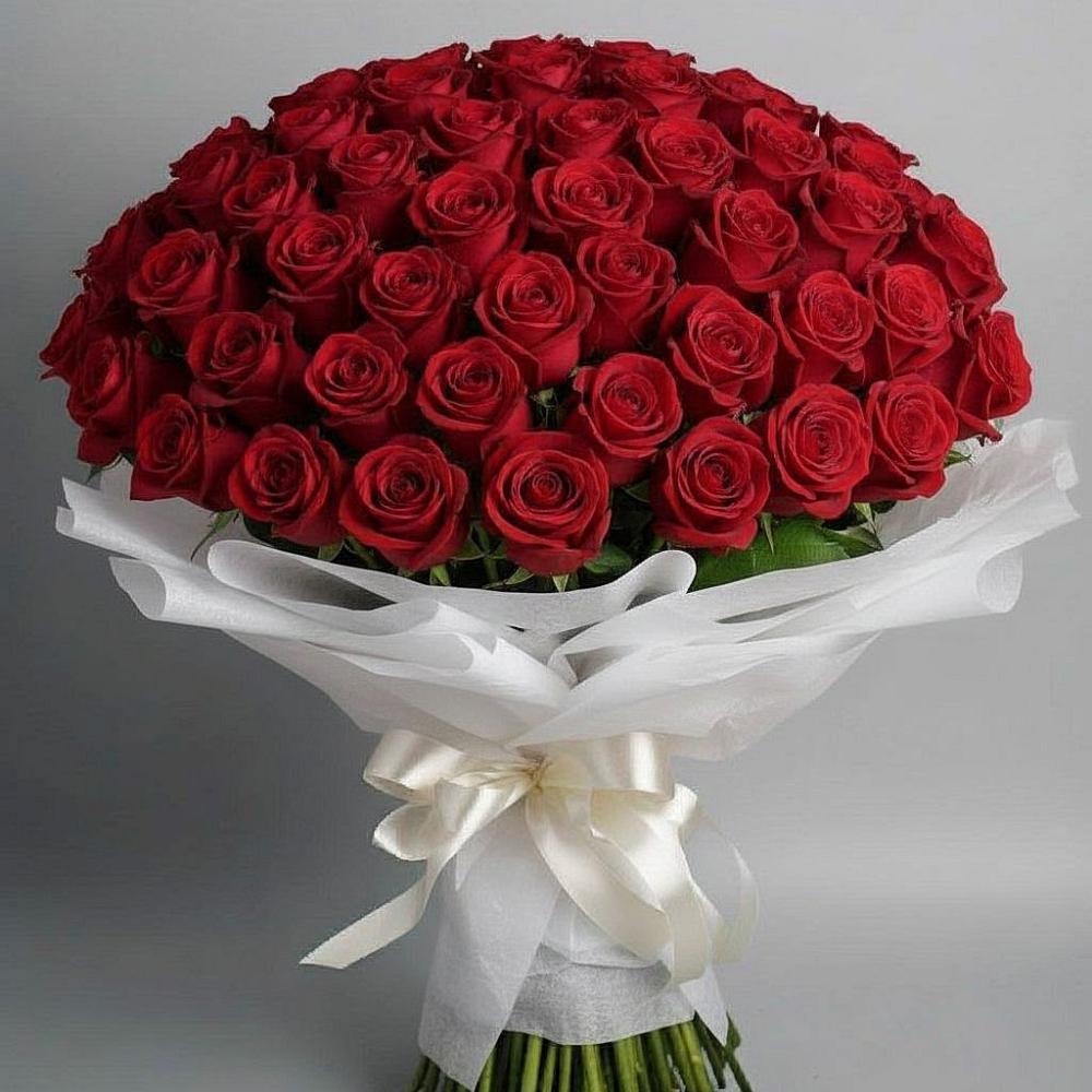 Букет 101 Красная роза Блэк Мэджик в Петино