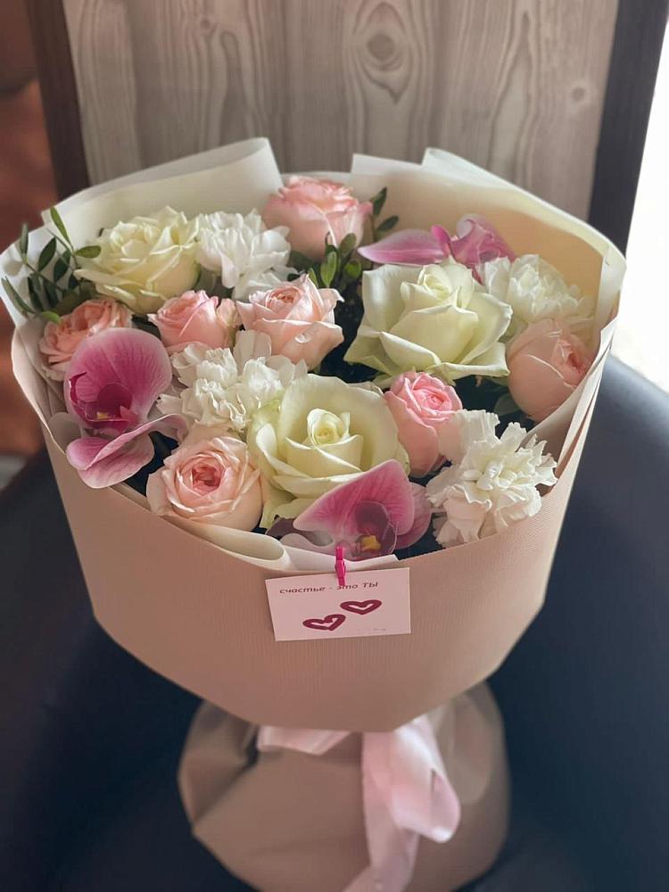 Букет цветов из: Орхидеи, Розы и Гвоздики в Петино