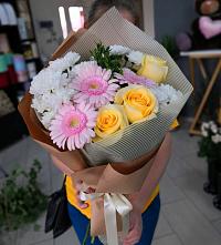 Букет цветов из:  Герберы, Розы и Хризантемы в Петино