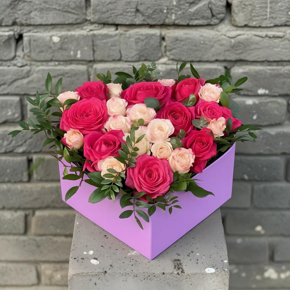 Цветочная композиция из Розы в коробке в Петино