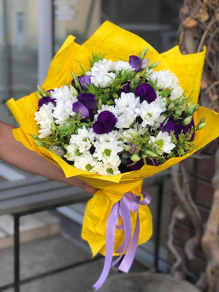 Букет цветов из: Ирисы, Хризантемы и Ромашки в Петино