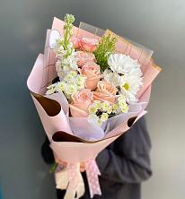 Букет цветов из:  Хризантемы и Розы в Петино