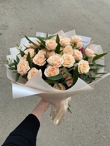 Букет Кремовые розы Латте в Петино