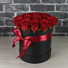 Цветочная композиция из Розы в шляпной коробке в Петино