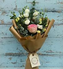 Букет цветов из:  Розы и Лизиантусы #REPLACE_PRED# Петино