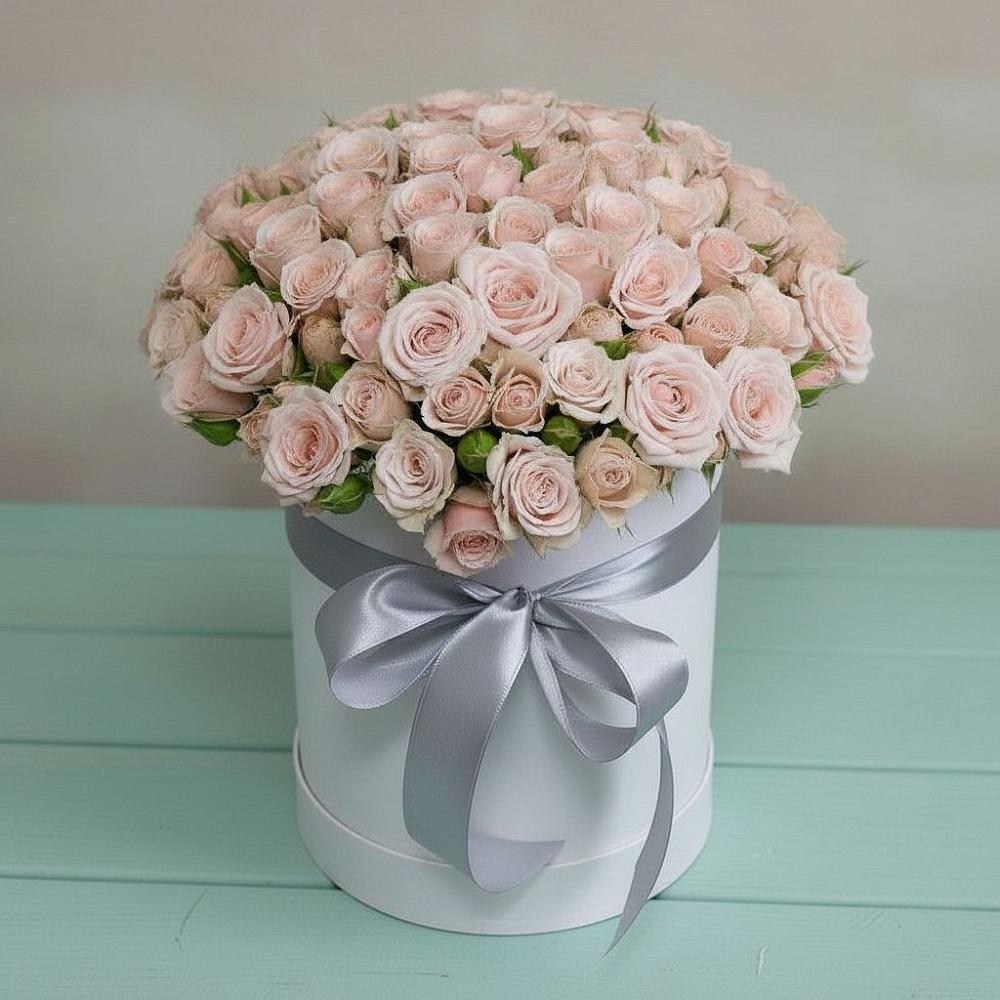 Цветочная композиция из Розы в шляпной коробке в Петино